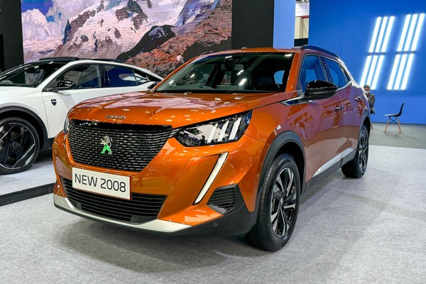 Peugeot 2008 งานแสดงรถยนต์