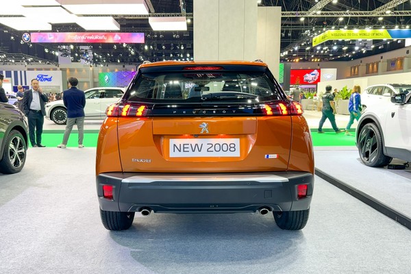 Peugeot 2008 งานแสดงรถยนต์