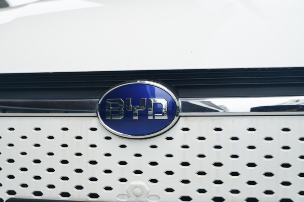 BYD E6 ภายนอก