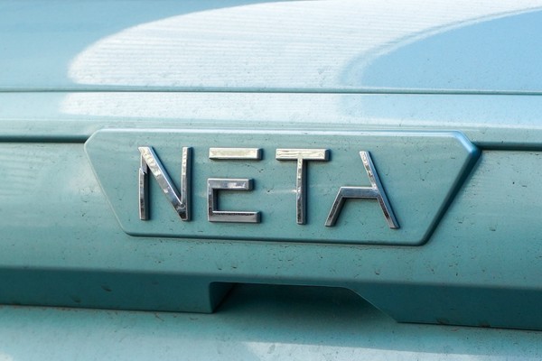 Neta V ภายนอก