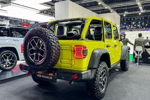 Jeep Wrangler Rubicon งานแสดงรถยนต์