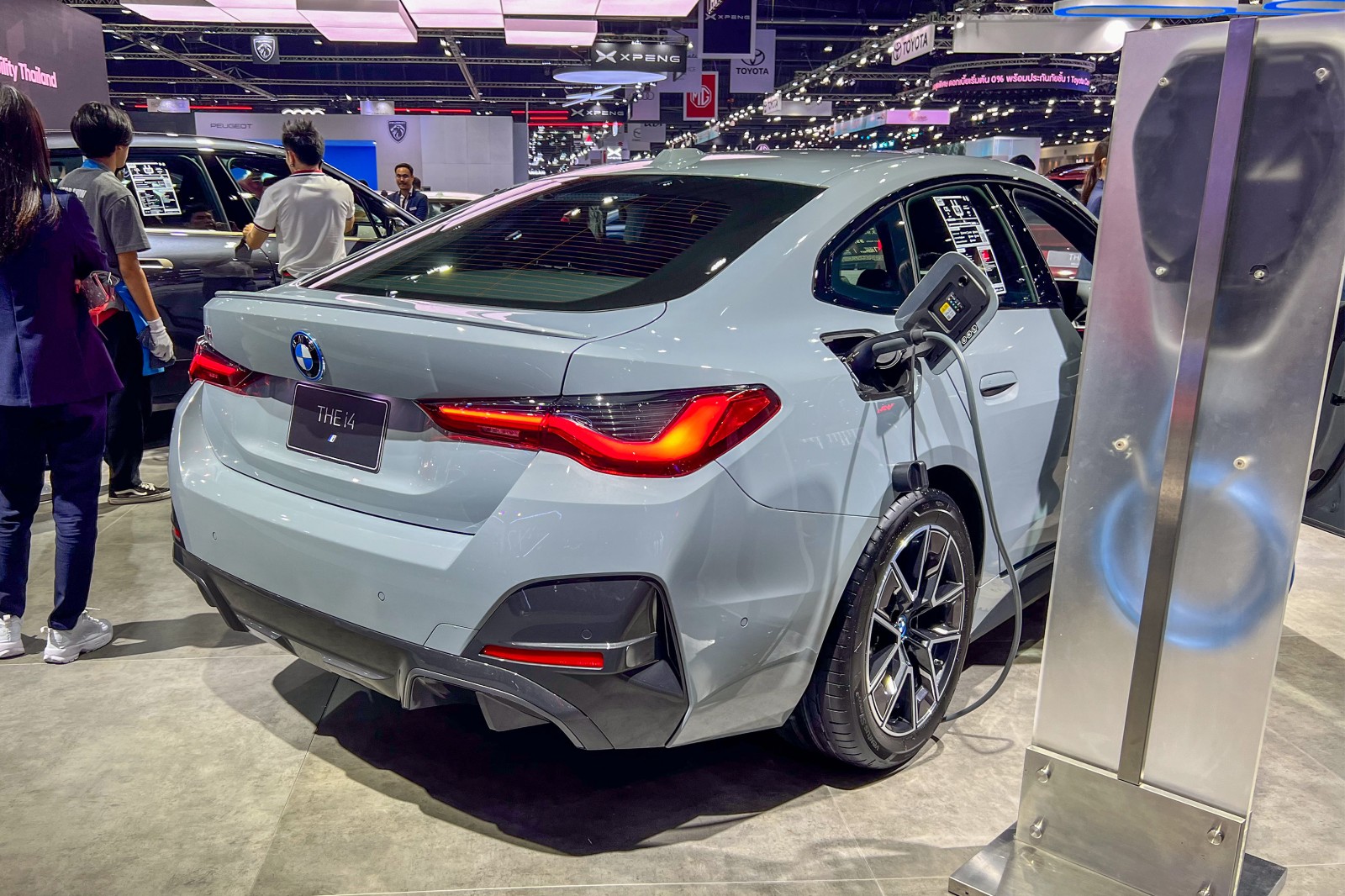 รูป BMW i4 eDrive40 M Sport 2022