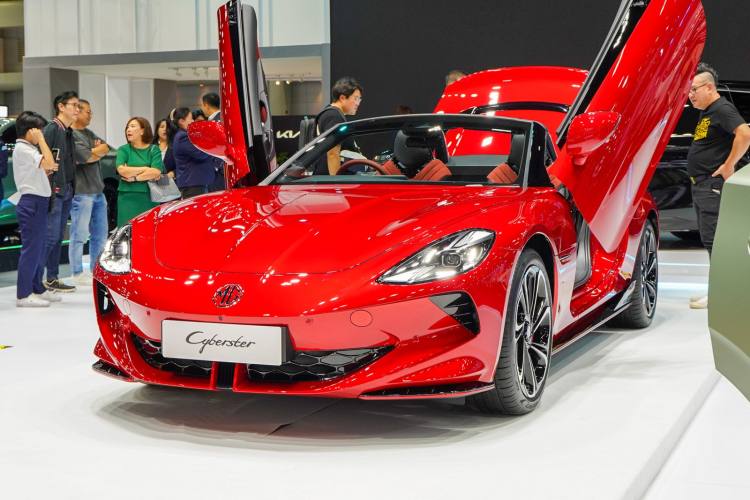 รีวิว MG Cyberster 2024