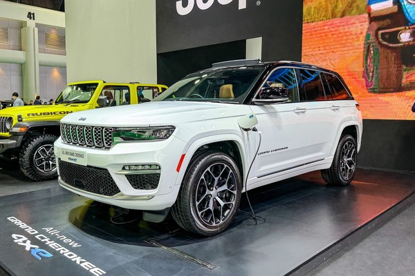 Jeep Grand Cherokee งานแสดงรถยนต์