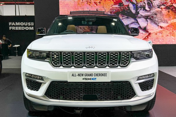 Jeep Grand Cherokee งานแสดงรถยนต์