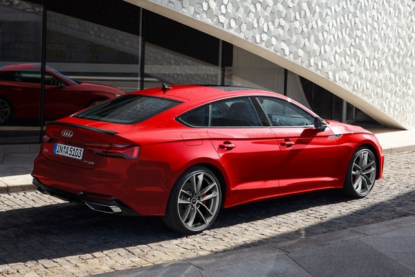 Audi A5 Sportback อย่างเป็นทางการ