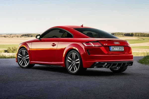 Audi TT อย่างเป็นทางการ