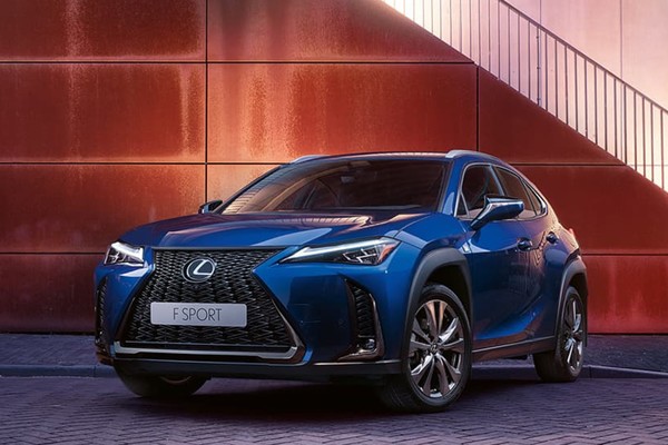 Lexus UX อย่างเป็นทางการ