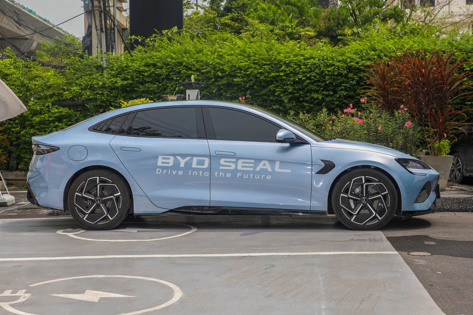 ลักษณะภายนอกของรถ BYD Seal