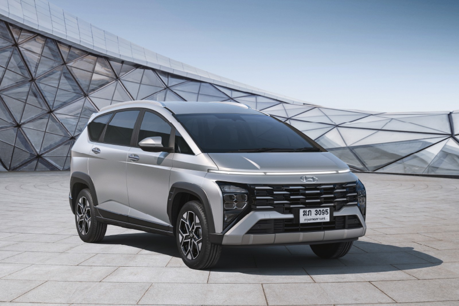 รูป Hyundai STARGAZER X6 2024
