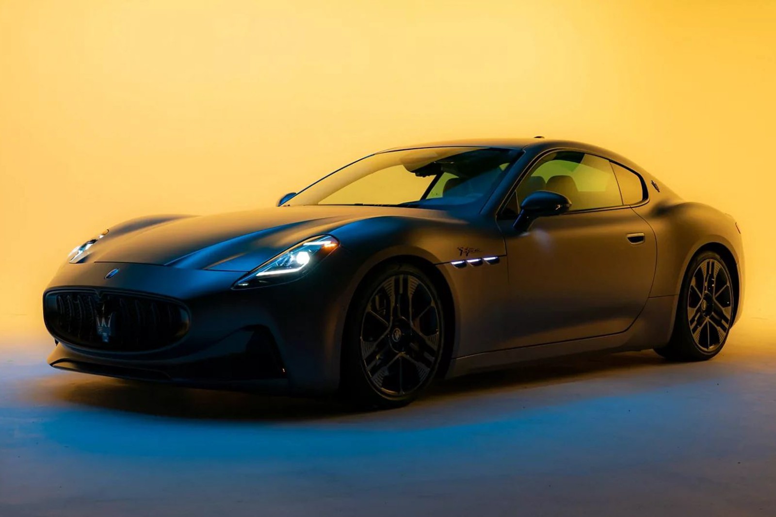 รูป Maserati GranTurismo Folgore EV 2024