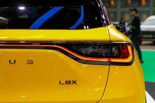 Lexus LBX งานแสดงรถยนต์