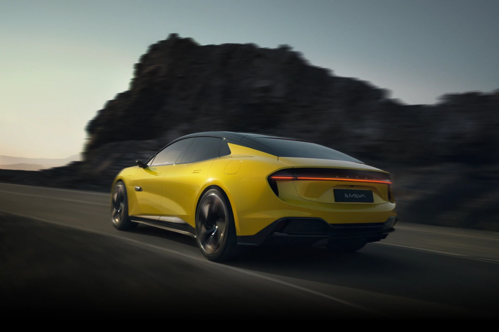 รูป Lotus EMEYA R 2024