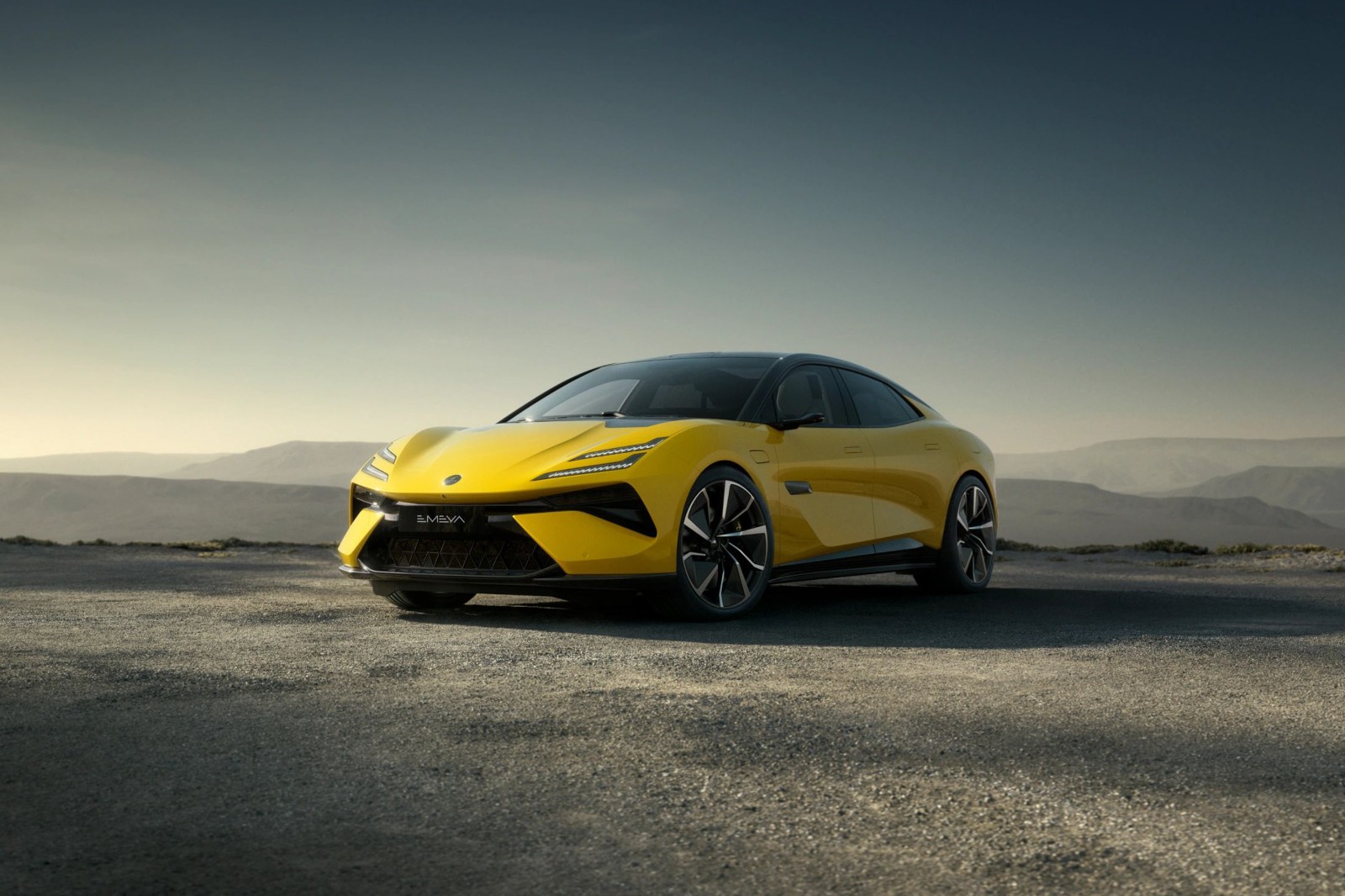 รูป Lotus EMEYA R 2024