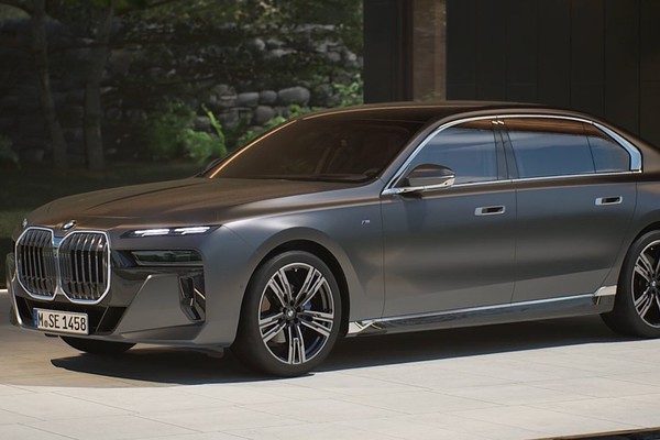 BMW 7 Series Sedan อย่างเป็นทางการ