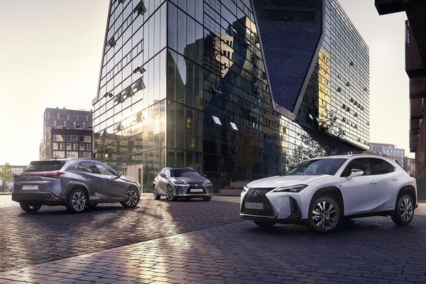 Lexus RX อย่างเป็นทางการ