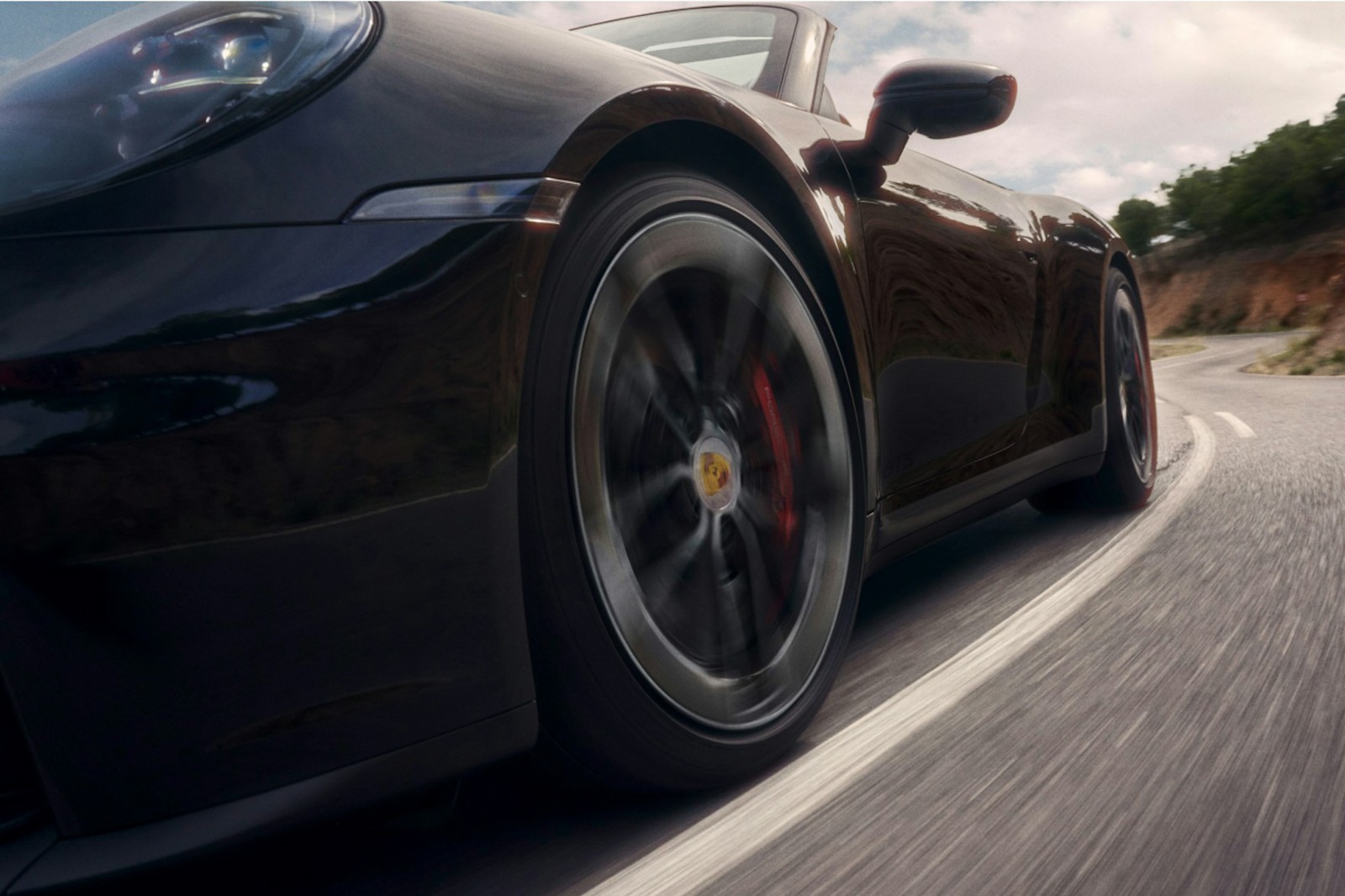 รูป 2024 Porsche 911 Carrera Cabriolet
