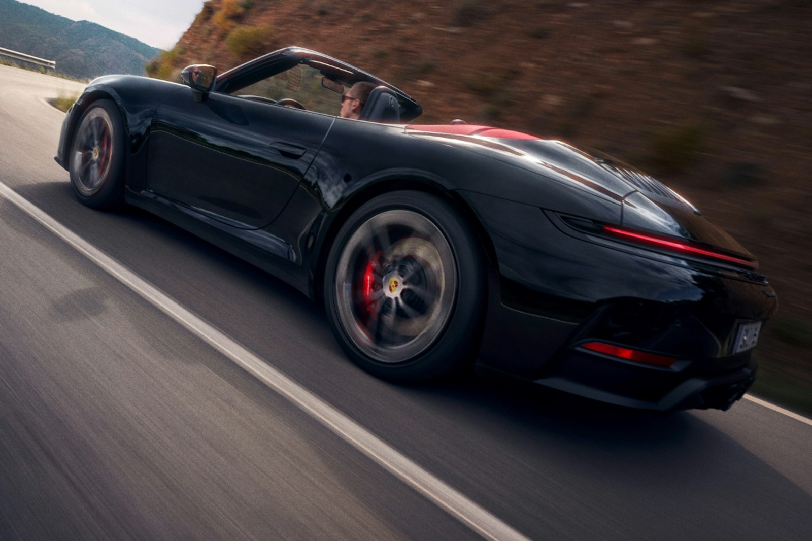 รูป 2024 Porsche 911 Carrera Cabriolet