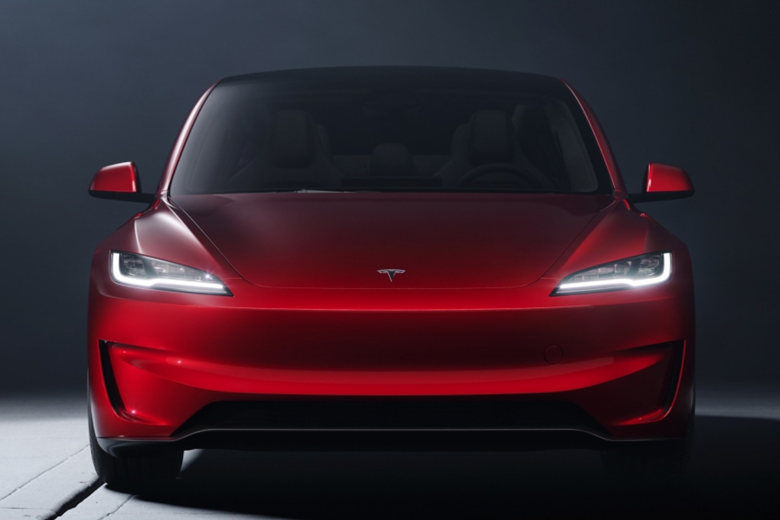 รูป 2024 Tesla Model 3 Performance
