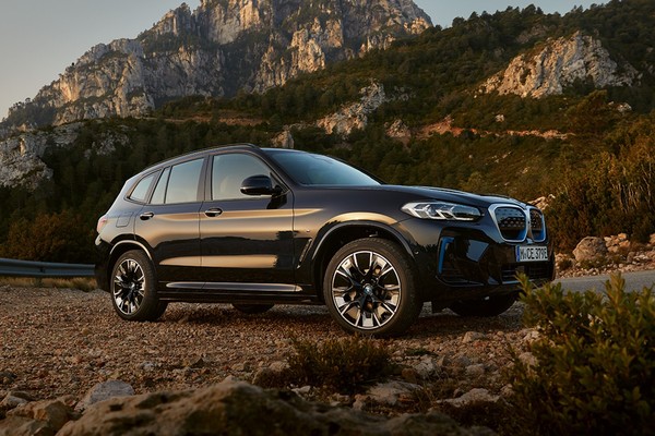 BMW iX3 อย่างเป็นทางการ