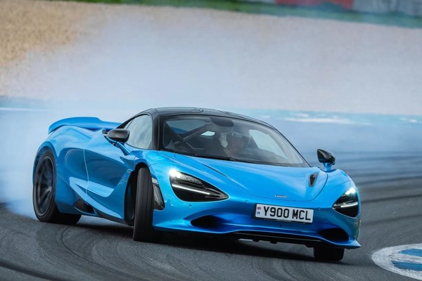 Mclaren 750S อย่างเป็นทางการ