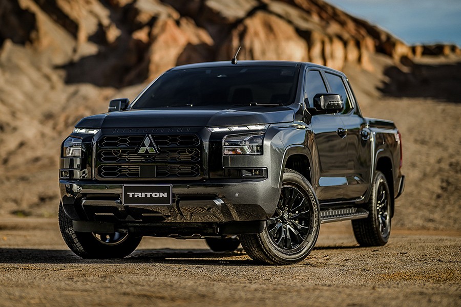 รูป Mitsubishi Triton Double Cab Plus 2.4 Ultra 6AT Black Edition 2024