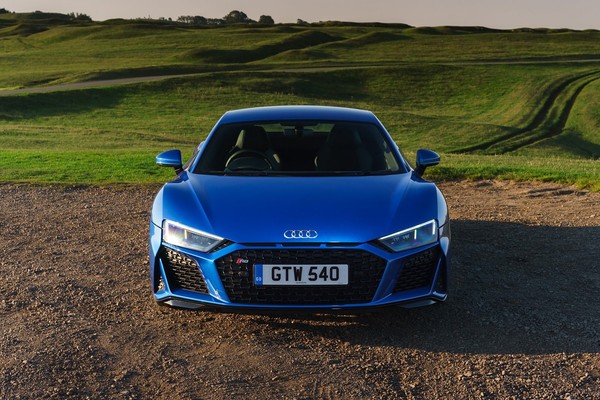 Audi R8 อย่างเป็นทางการ