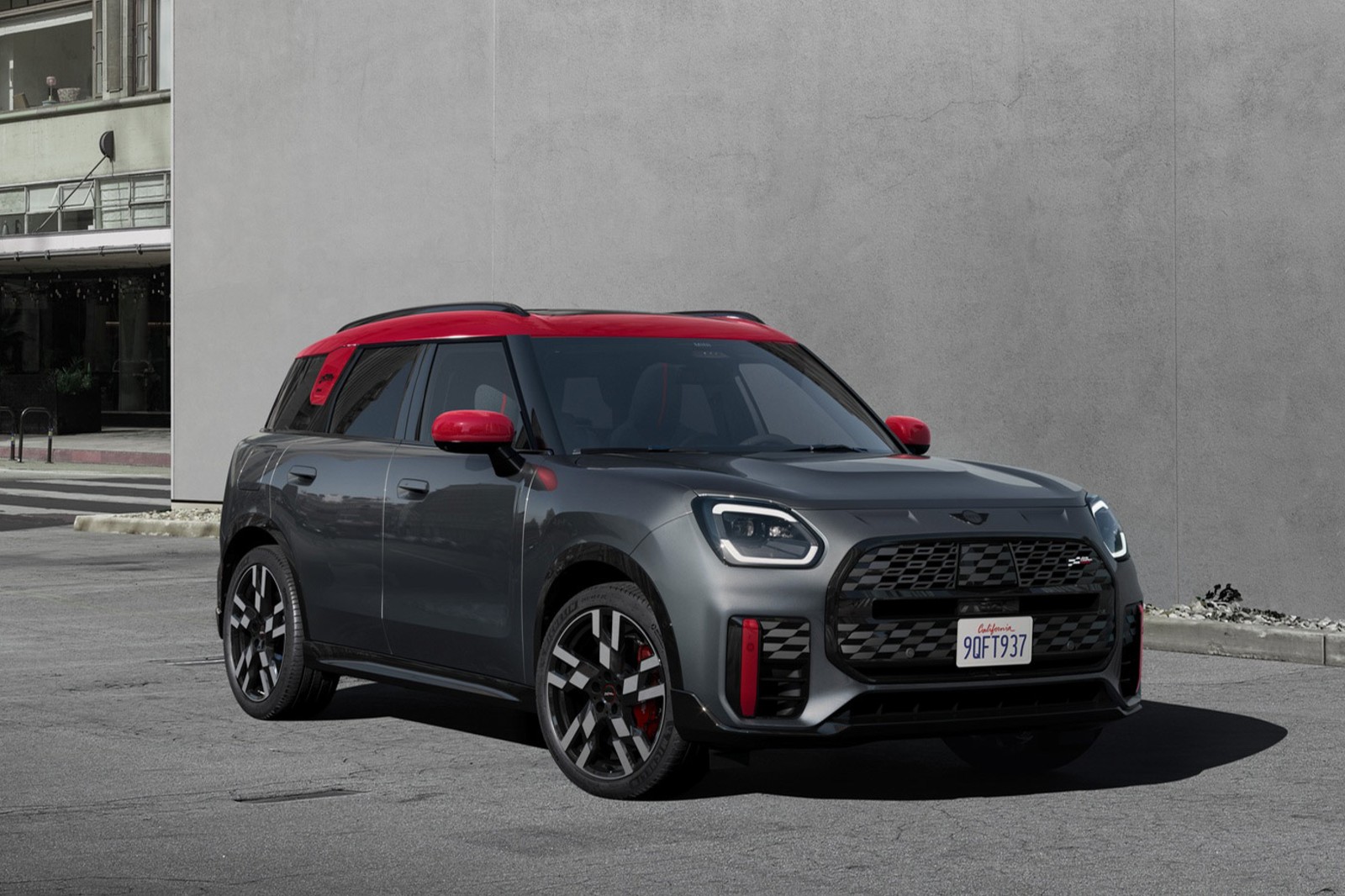 รูป Mini Countryman John Cooper Works 2024