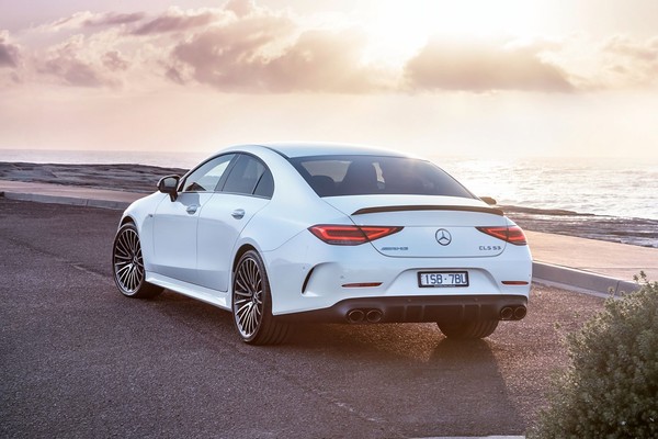 Mercedes-Benz AMG CLS อย่างเป็นทางการ