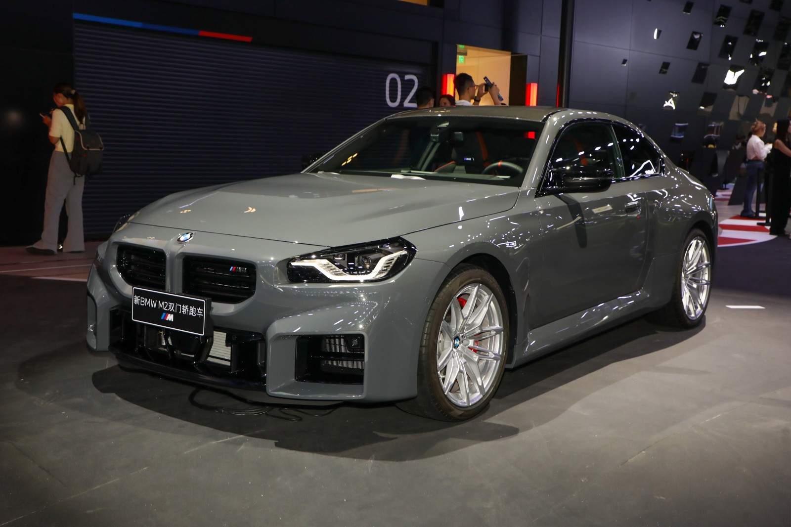 ลักษณะภายนอกของรถ BMW M2 Coupe