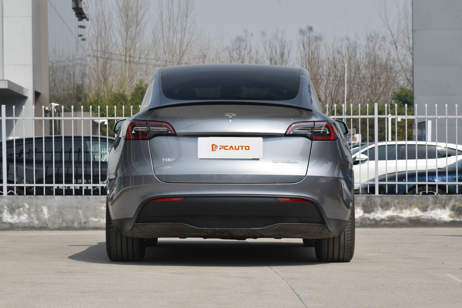 ลักษณะภายนอกของรถ Tesla Model Y