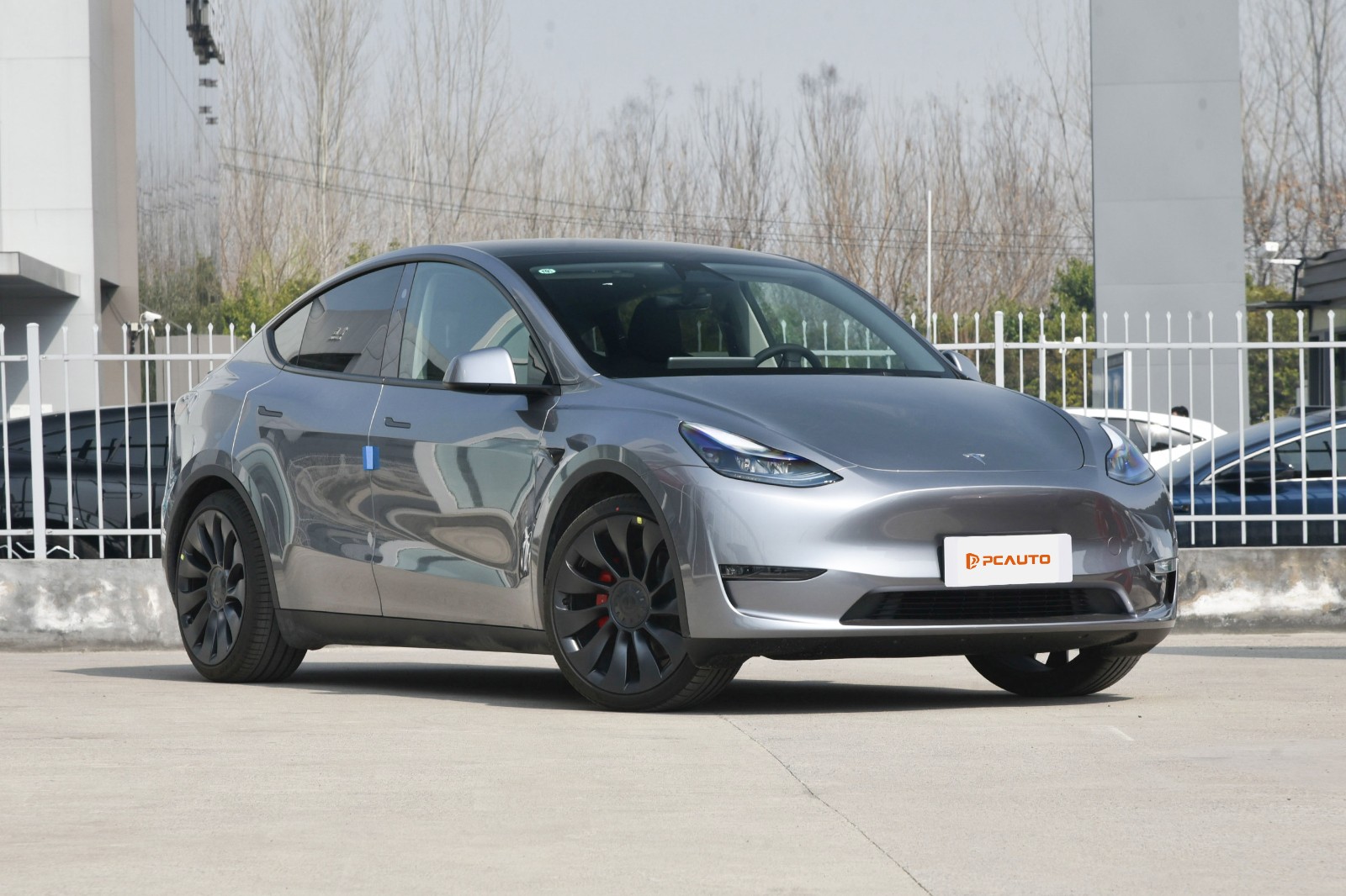 ลักษณะภายนอกของรถ Tesla Model Y