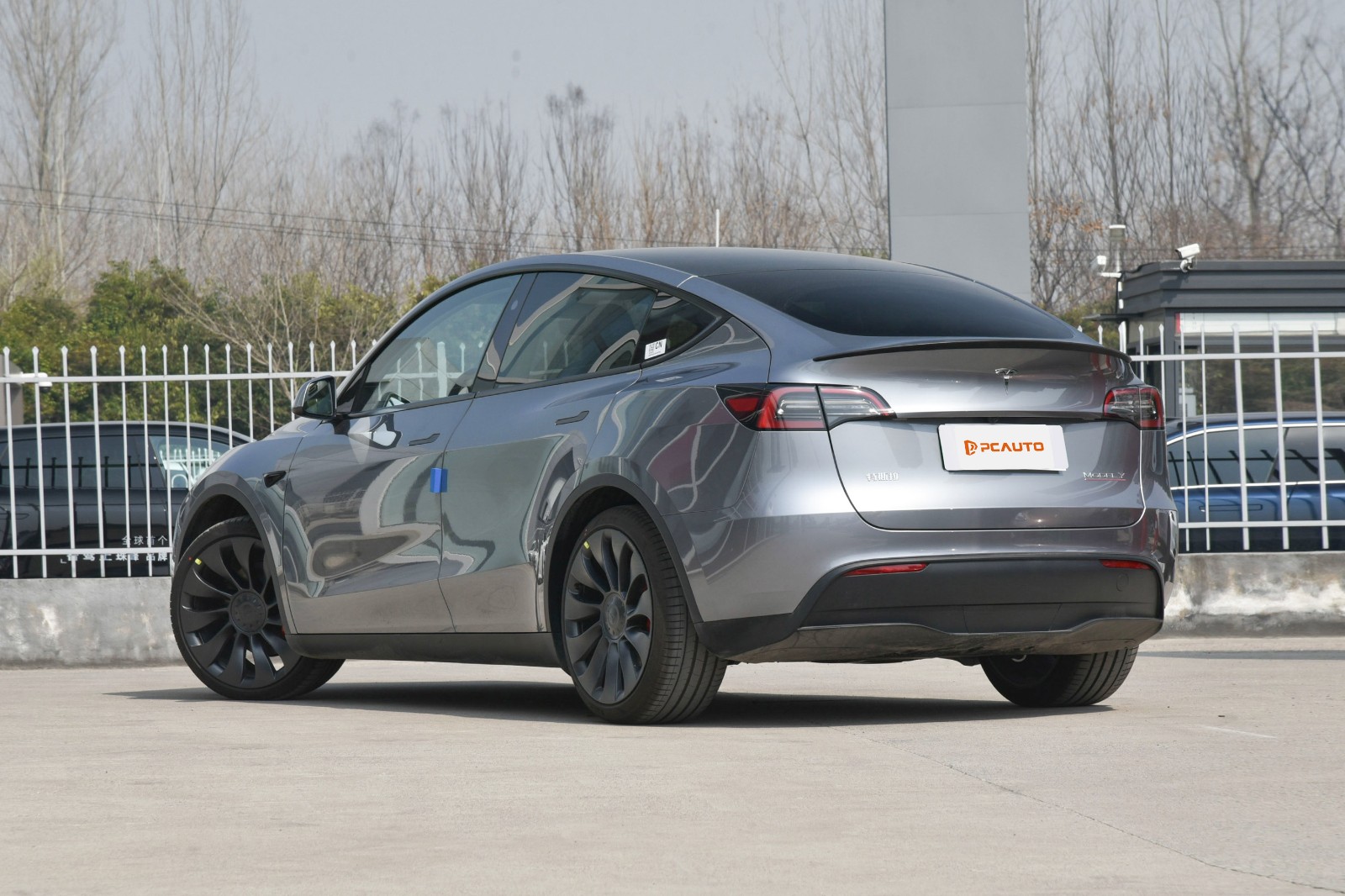 ลักษณะภายนอกของรถ Tesla Model Y