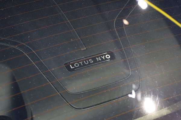 Lotus EMIRA ภายนอก