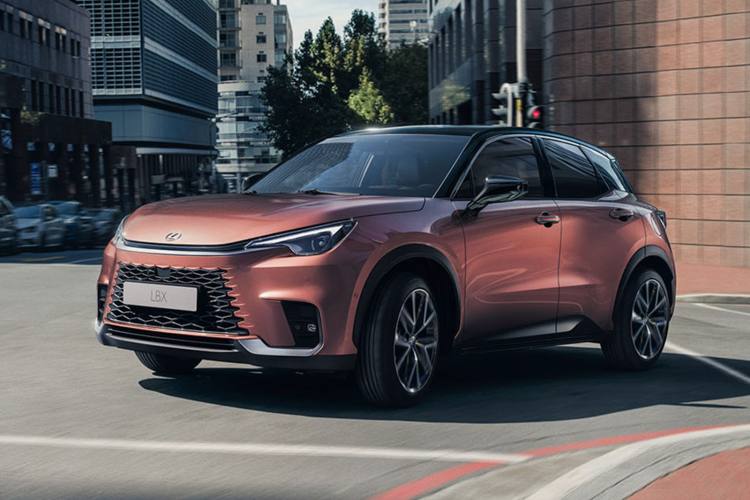 รีวิว Lexus LBX Bespoke 2024