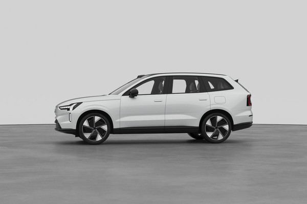 Volvo EX90 อย่างเป็นทางการ