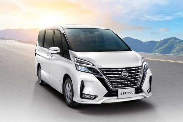 รูป Nissan Serena