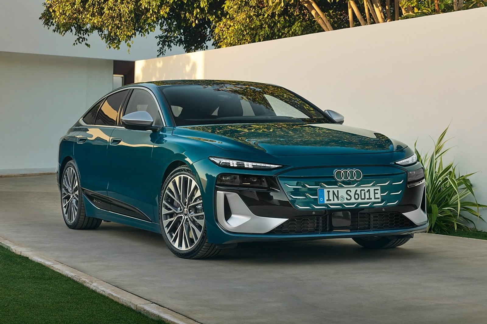 รูป Audi S6 e-tron Sportback 2025