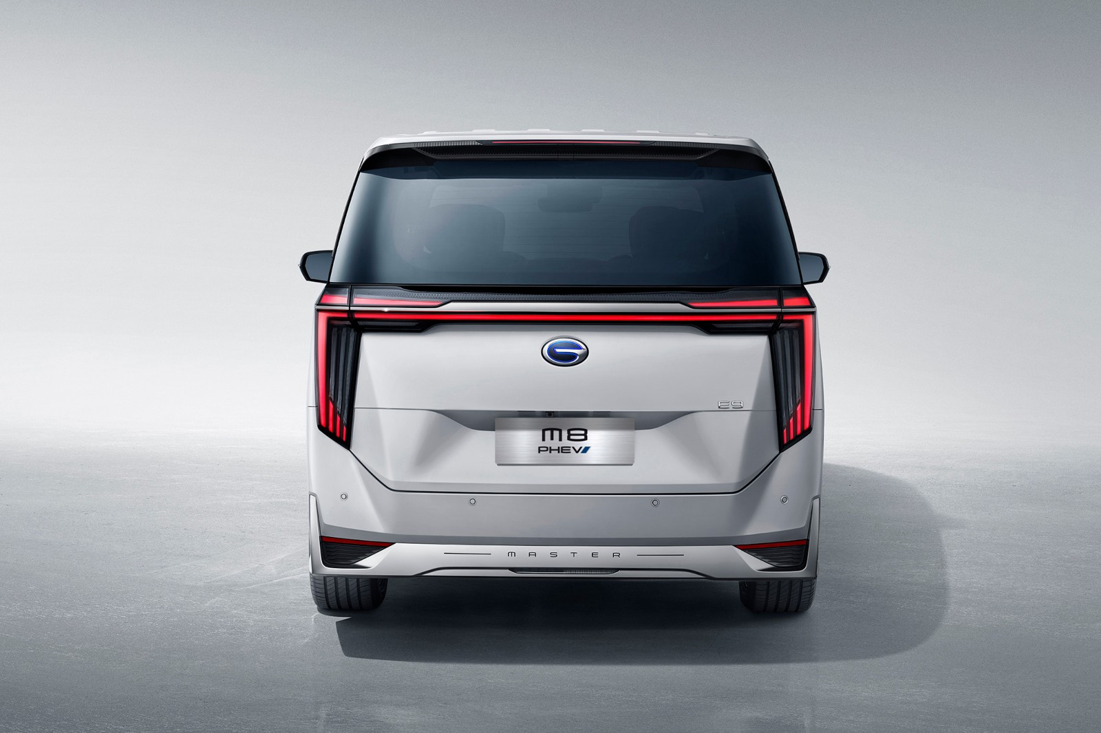 รูป GAC M8 PHEV 2.0 TM GX 2025