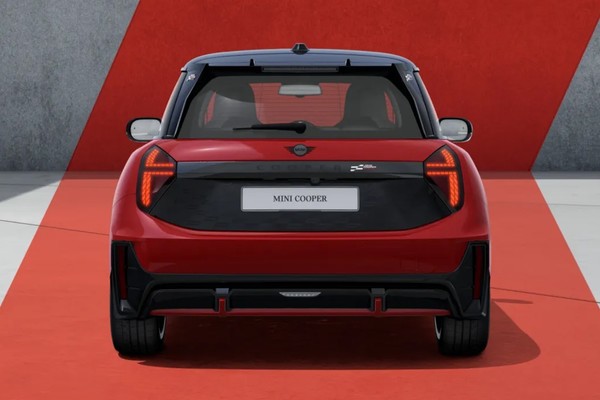 Mini 3-Door Hatch อย่างเป็นทางการ