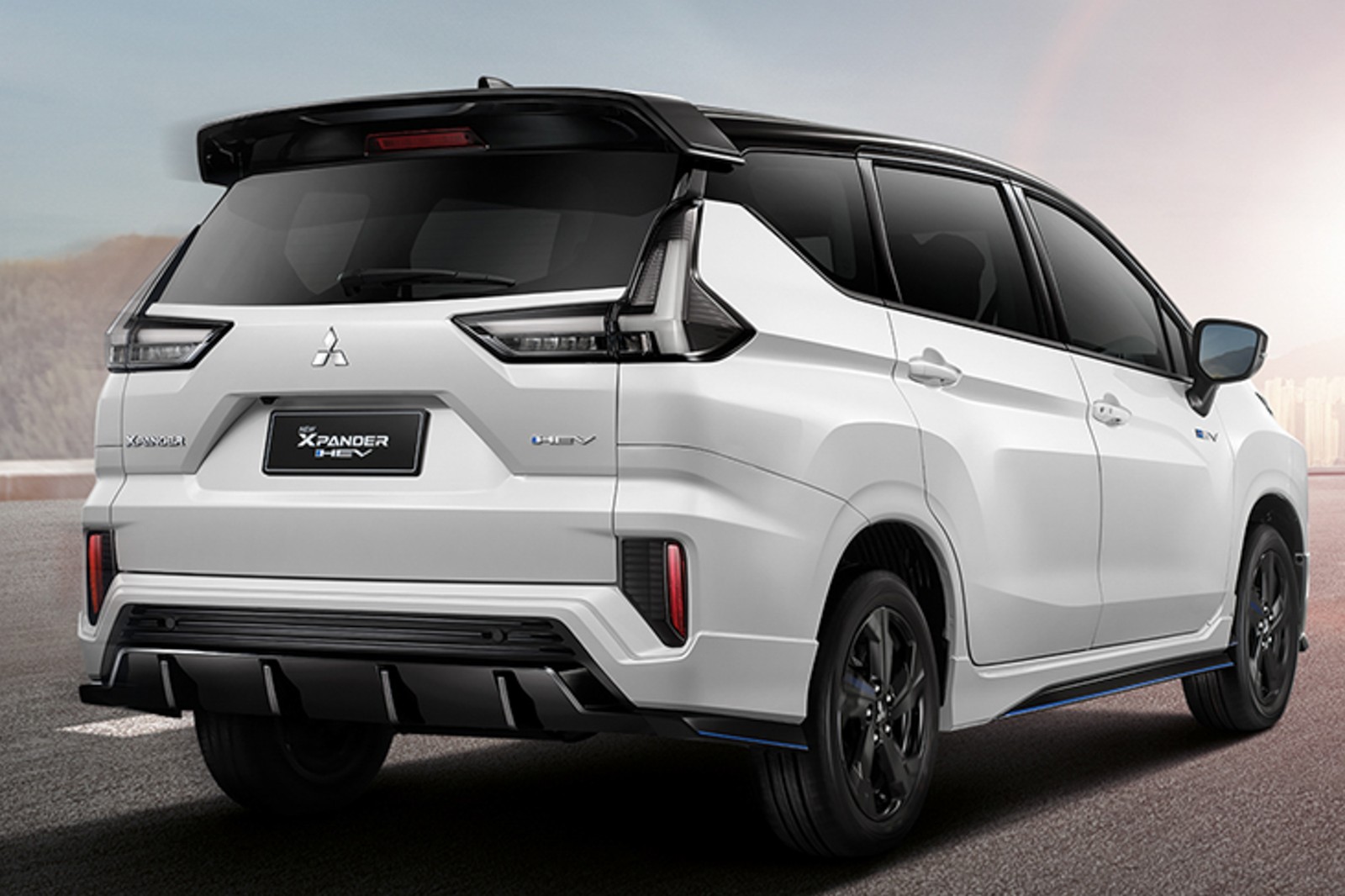 รูป Mitsubishi Xpander HEV PLAY 2025