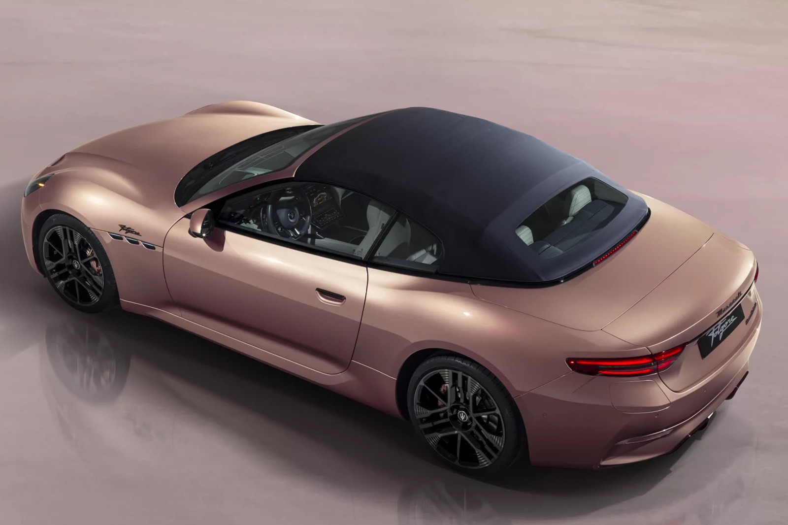 รูป Maserati GranCabrio Folgore EV 2025
