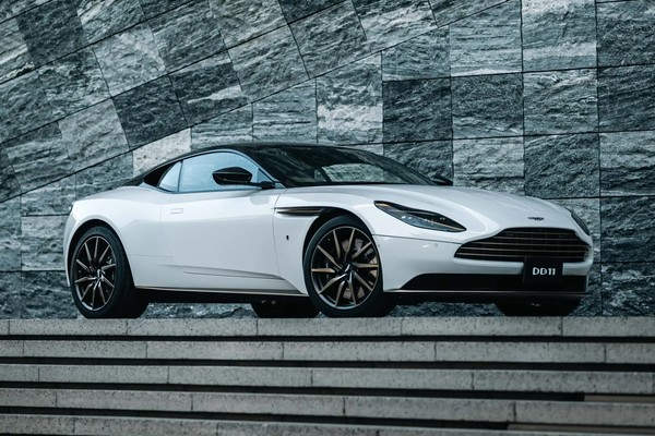 รูป Aston Martin Db11 2020