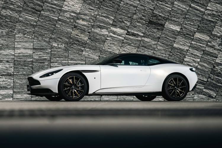 รีวิว Aston Martin Db11