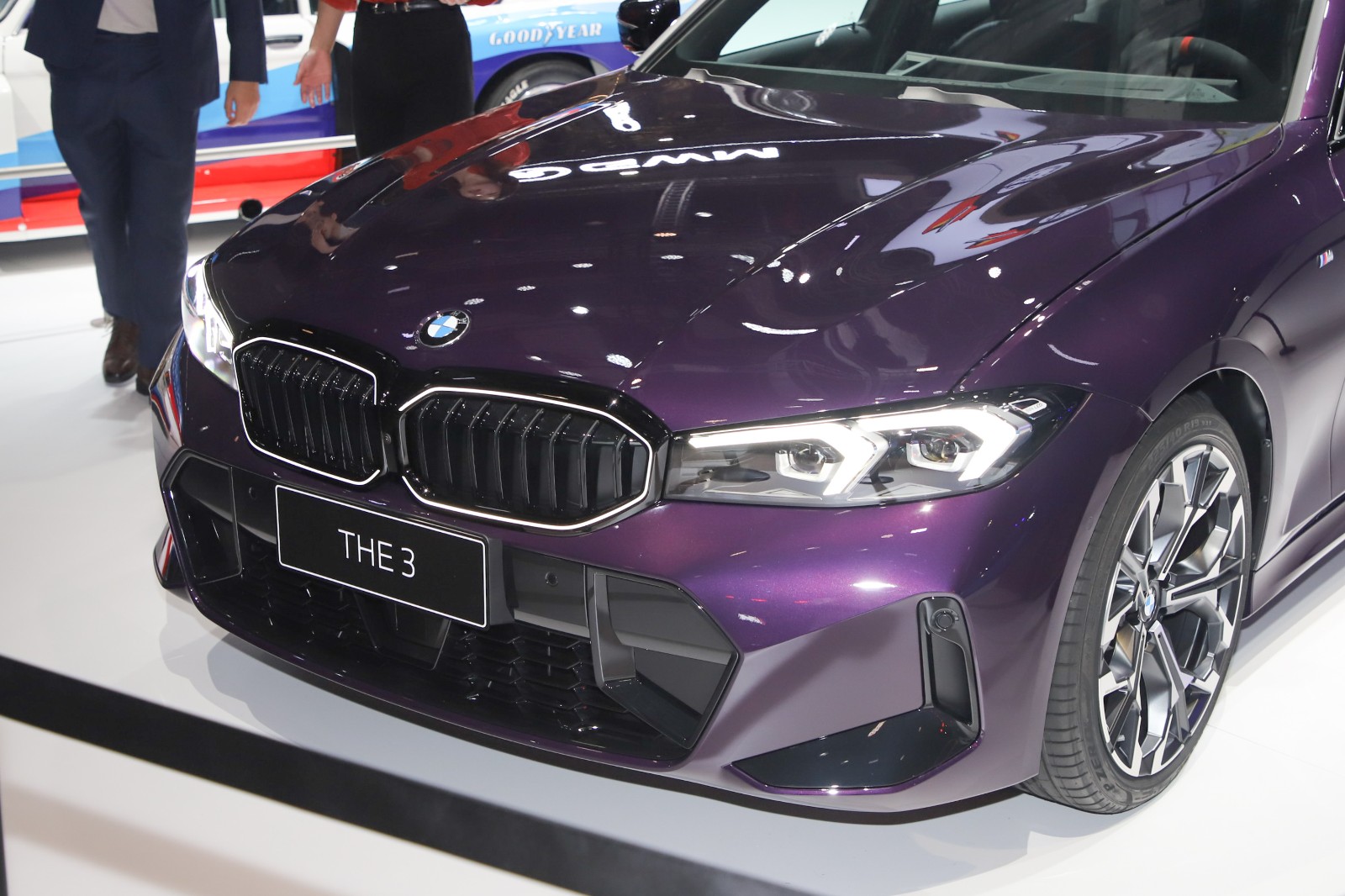 หน้ารถ BMW 3 Series Sedan