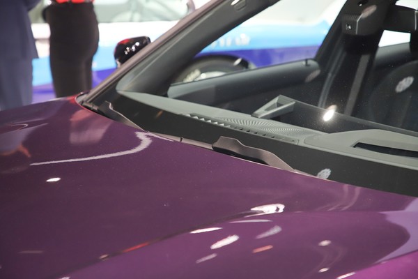 BMW 3 Series Sedan ภายนอก