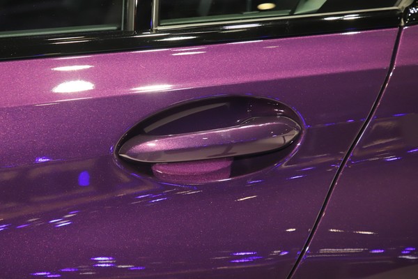BMW 3 Series Sedan ภายนอก