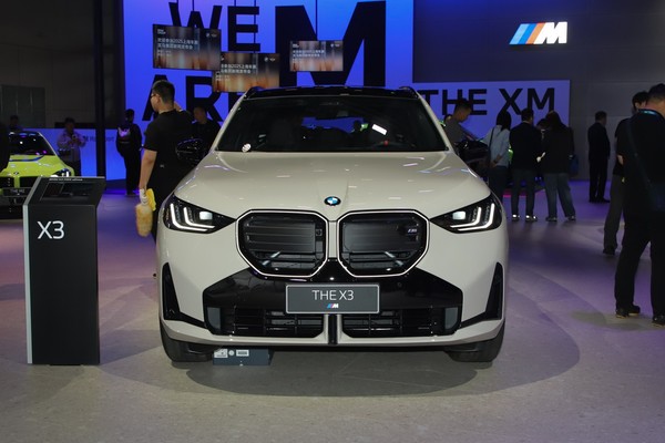 BMW X3 M ภายนอก