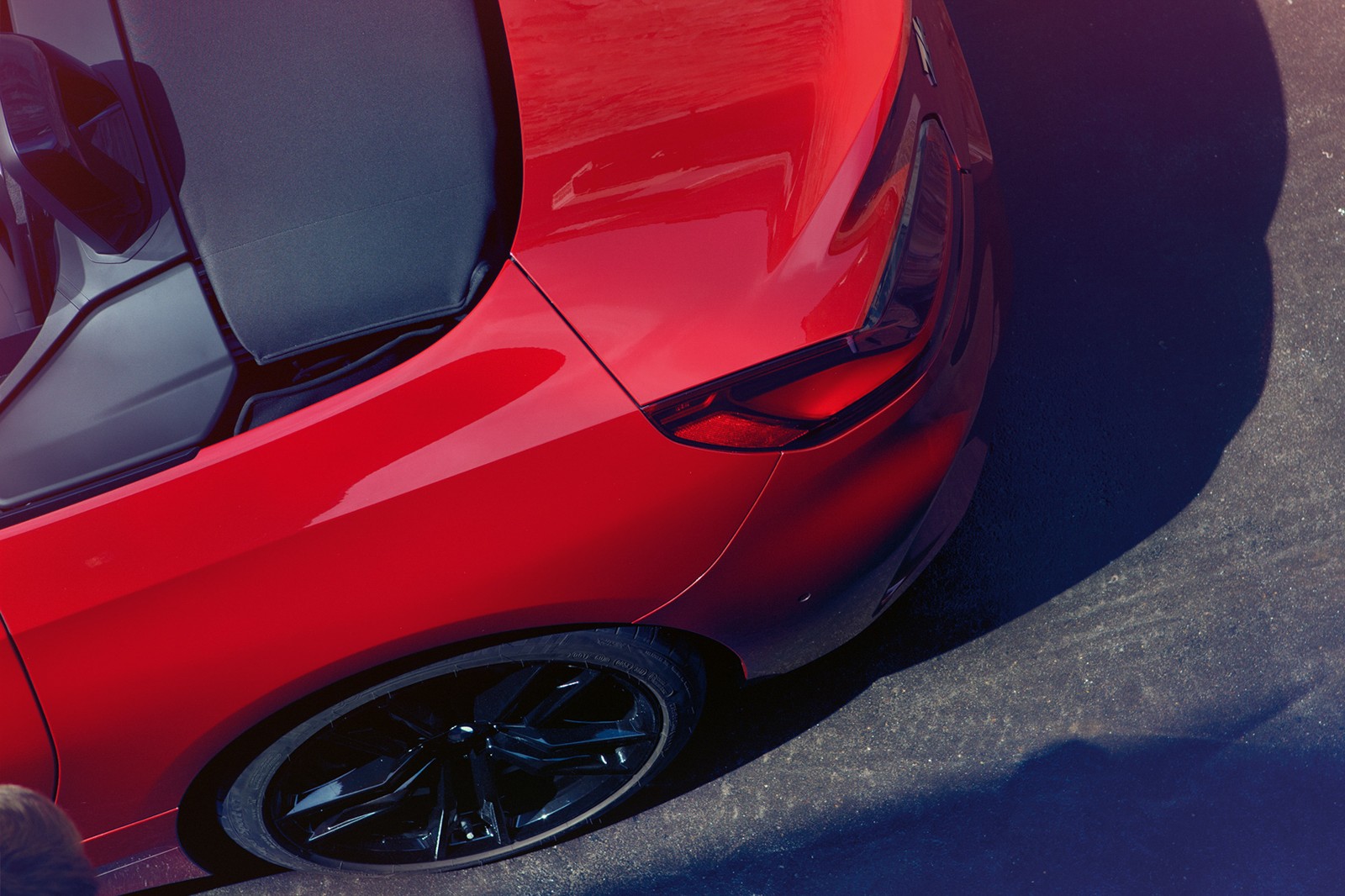 อย่างเป็นทางการ