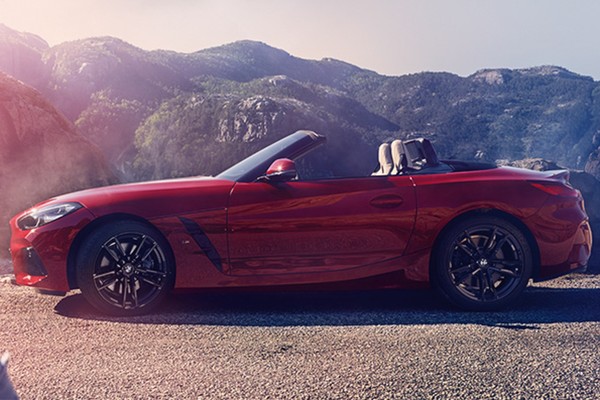 BMW Z4 Roadster อย่างเป็นทางการ